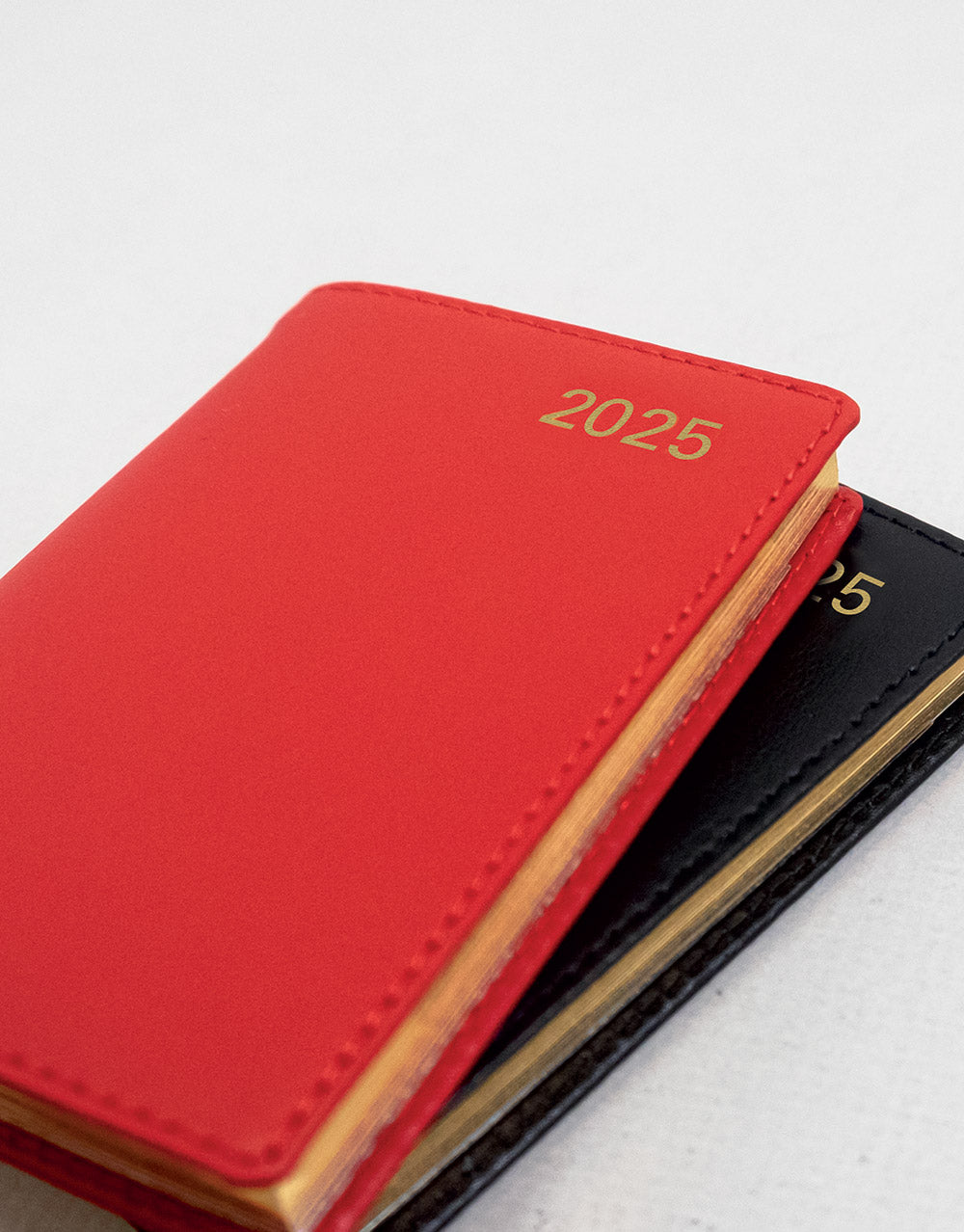 Belgravia Mini Pocket Week to View Leather Diary with Planners 2025 - English - 25-C33ERD#colour_red