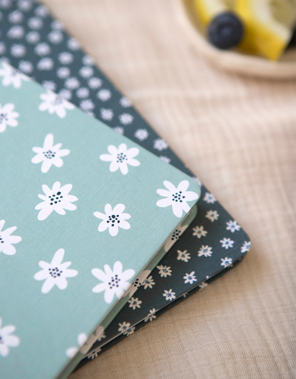 Letts Daisies Planner 2025-2026 #colour_daisies-blue